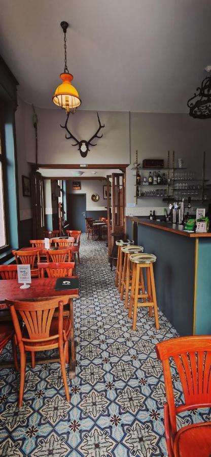 Le Cerf Vert Dinant Bagian luar foto